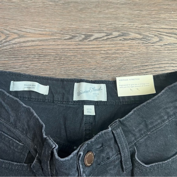 Women's High-Rise Balloon Jeans - Universal Thread™ Black 4 - Picture 6 of 8